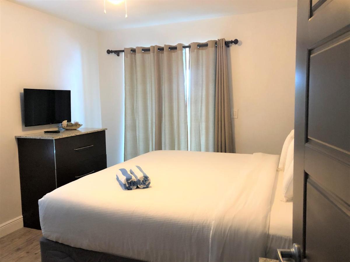 הוליווד Caribbean Resort Suites מראה חיצוני תמונה