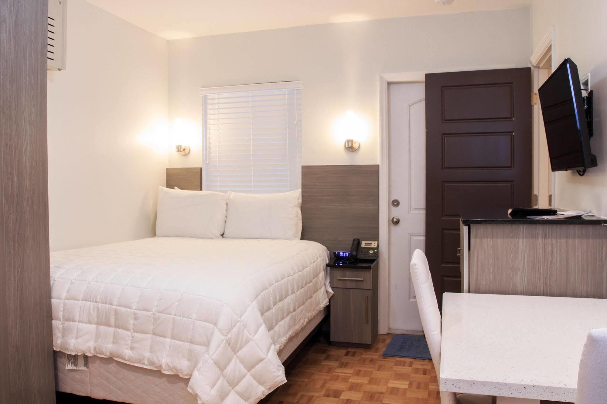 הוליווד Caribbean Resort Suites מראה חיצוני תמונה